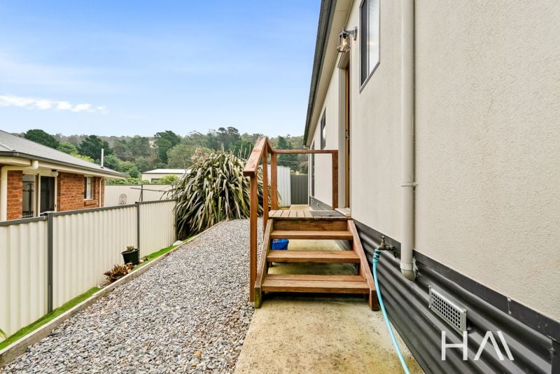 Units 16/161163 Weld Street, Beaconsfield Harrison Agents