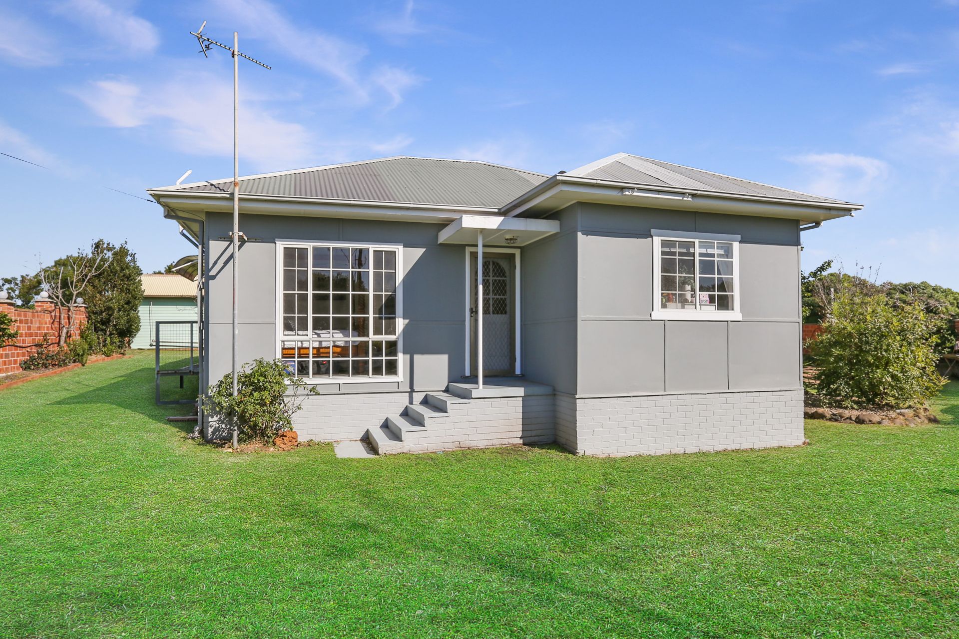 29 Riverside Drive, Kiama Downs First National Coast & Country Real