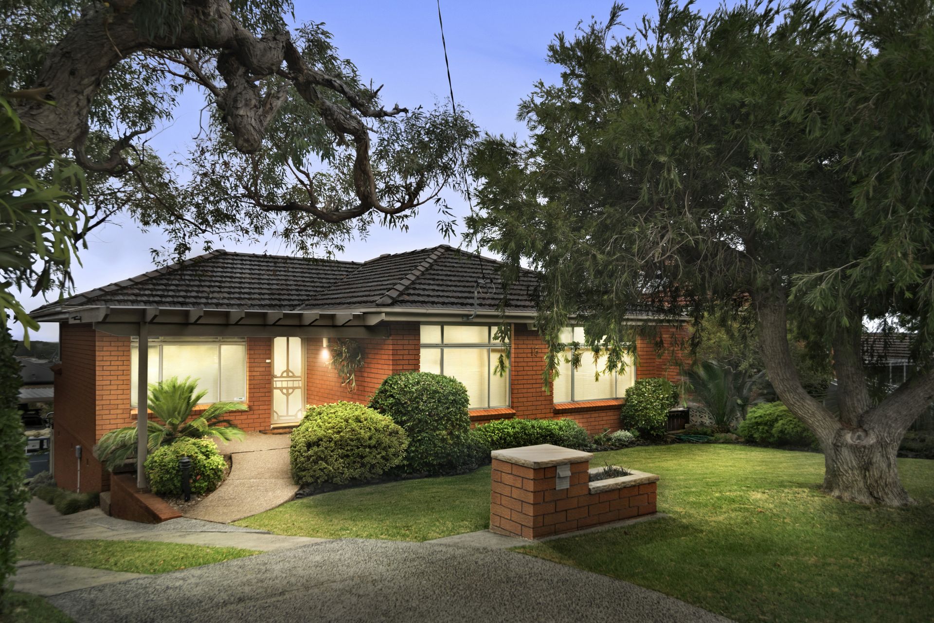 Real Estate For Sale 15 Girvan Crescent Corrimal , NSW