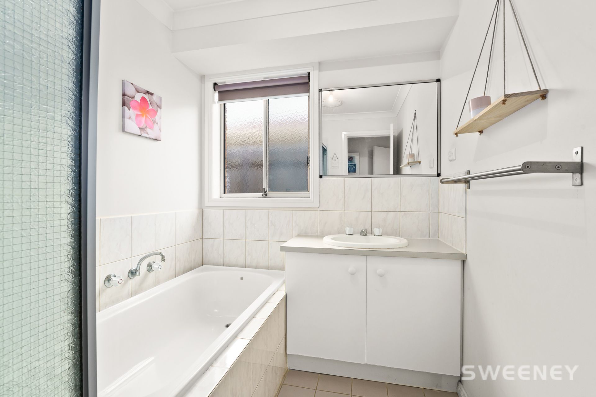 21 Whitehead Court, ALTONA MEADOWS Sweeney Estate Agents