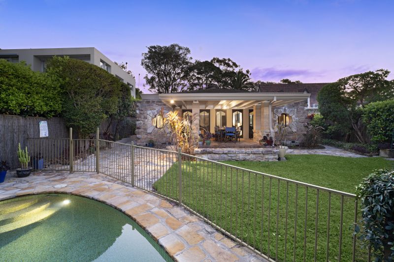 Real Estate For Sale 4 The Parapet Castlecrag , NSW