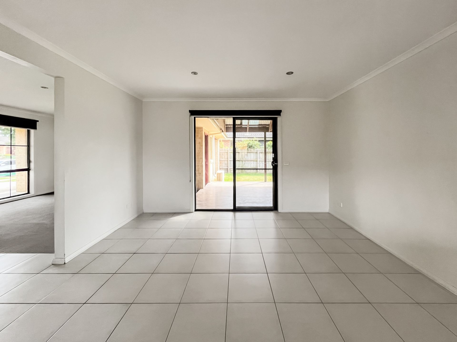 8 Barnes Way, Koo Wee Rup OBrien Real Estate