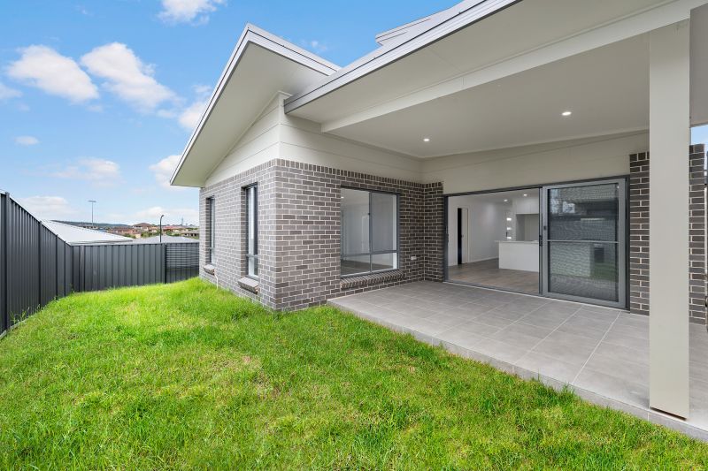 Real Estate For Sale 69 Portland Drive Cameron Park , NSW