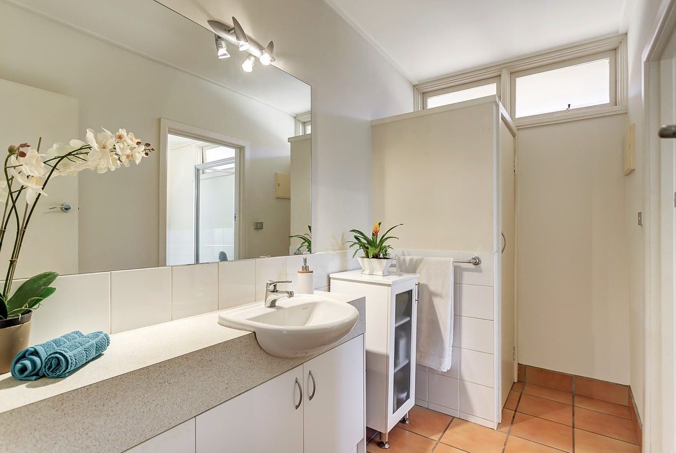 Real Estate For Lease 2/305 Rossmoyne Street Thornbury , VIC