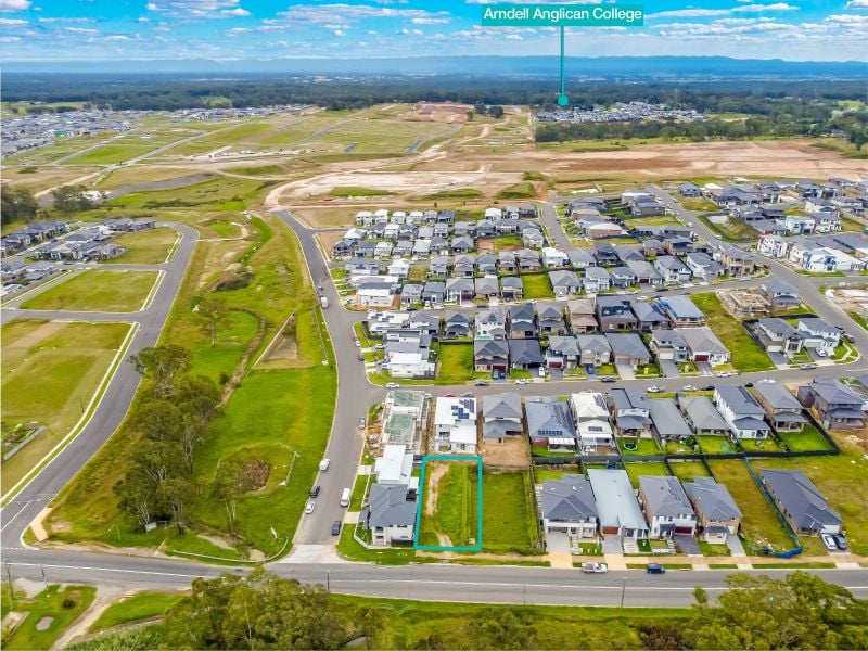 Real Estate For Sale 1/72 Terry Road Box Hill , NSW