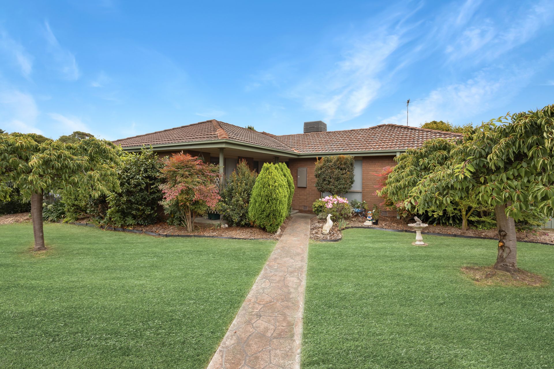 19 Heathmere Crescent, ENDEAVOUR HILLS Nicholls Gledhill