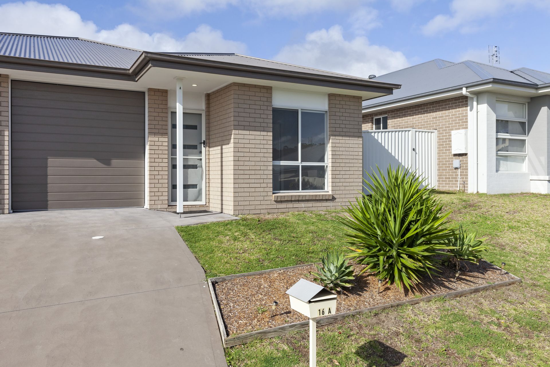 Real Estate For Lease 16a Mornington Circuit Gwandalan , NSW