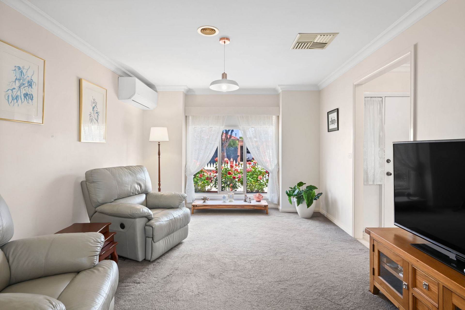 30 Shackleton Street, Belmont Maxwell Collins Real Estate