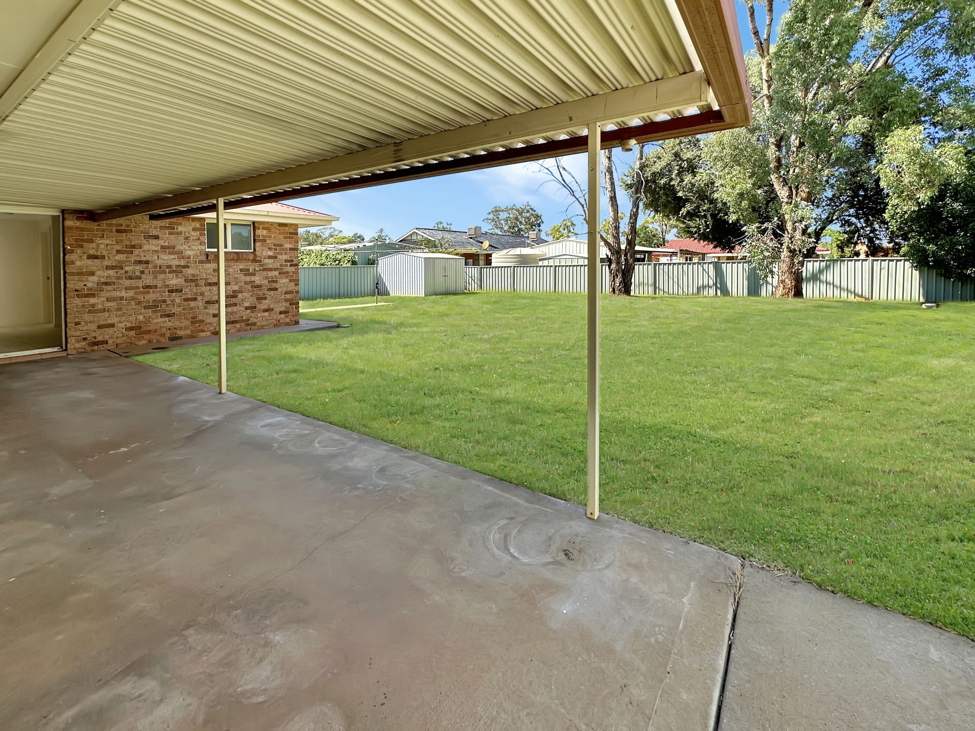 4 Canterbury Court, Dubbo Bob Berry Real Estate