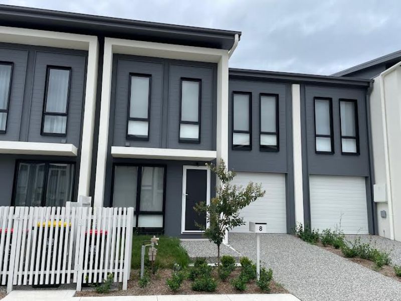 8 Clover Street, Mount Annan Leaders Estate Agents