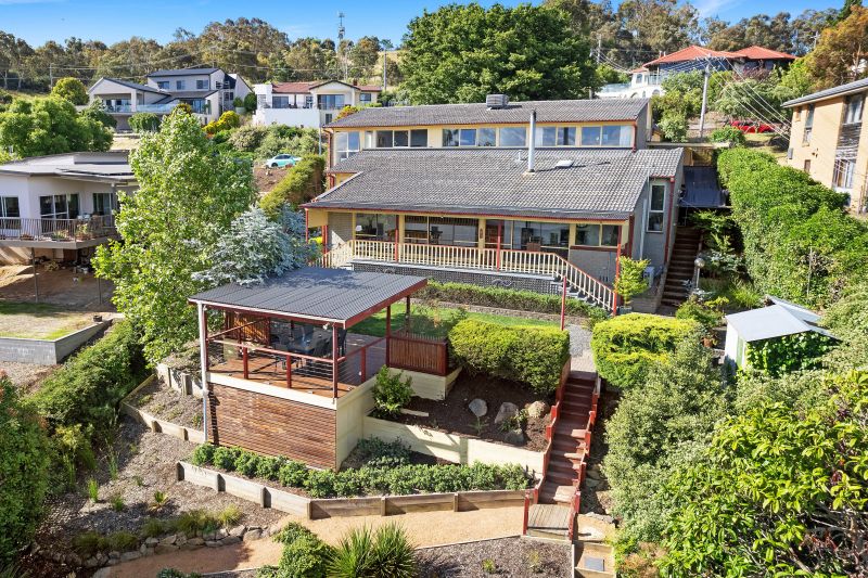 Real Estate For Sale 22 Bainton Crescent Melba , ACT