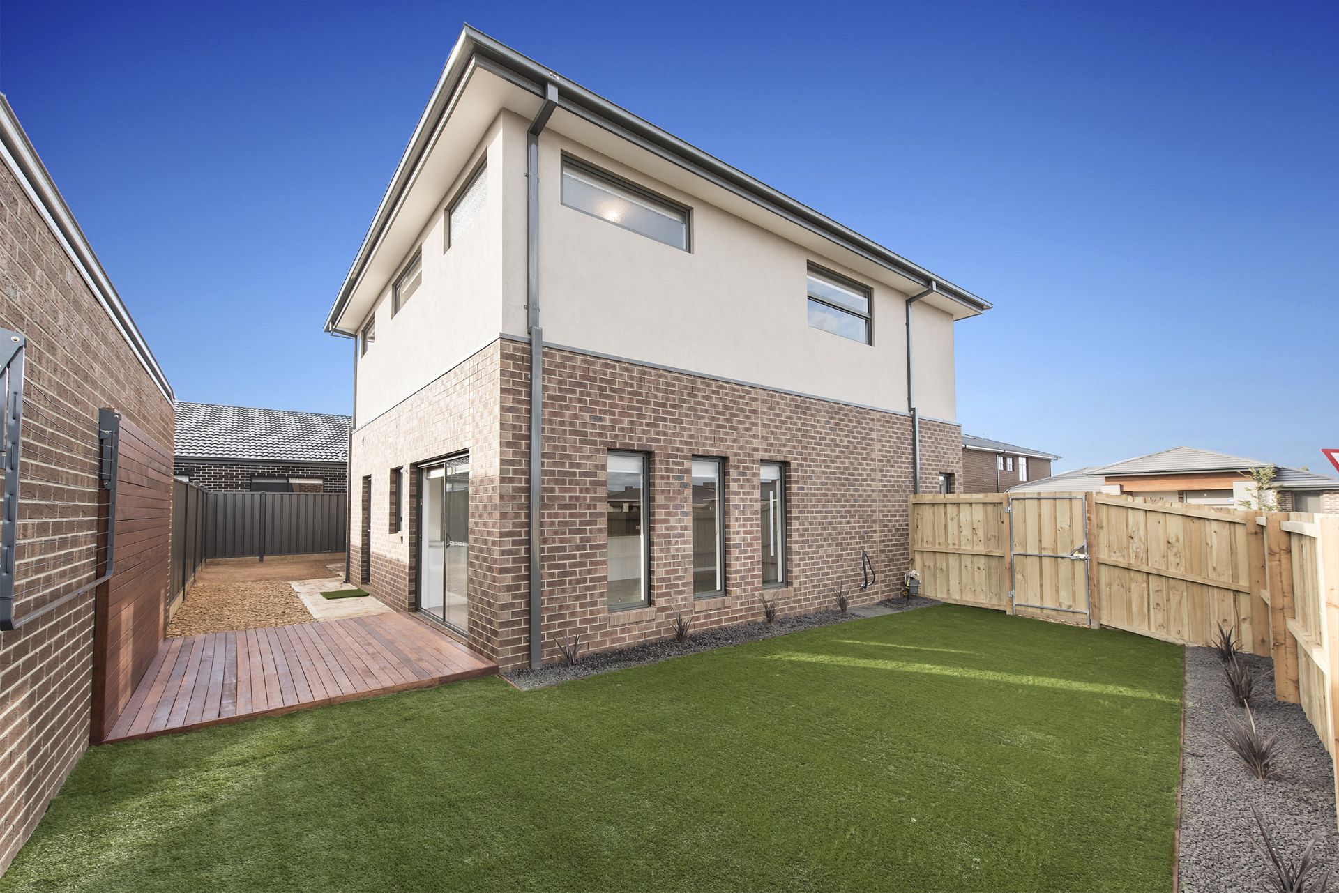 2 Axis Avenue, Fraser Rise Sweeney Estate Agents