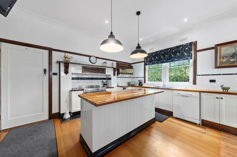 244 Rossiter Road, Koo Wee Rup OBrien Real Estate