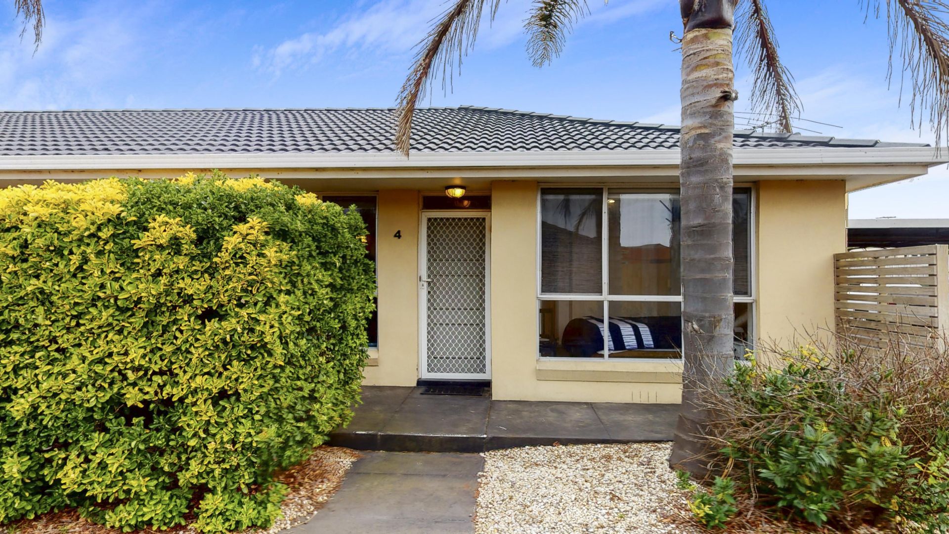 4/18 Broadway, Bonbeach OBrien Real Estate