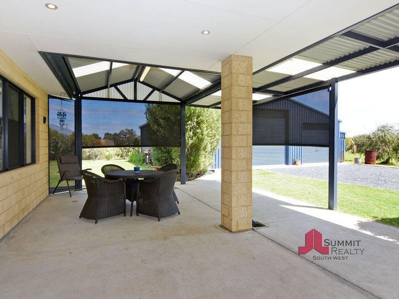 Real Estate For Sale 7 Chidlow Way Roelands , WA