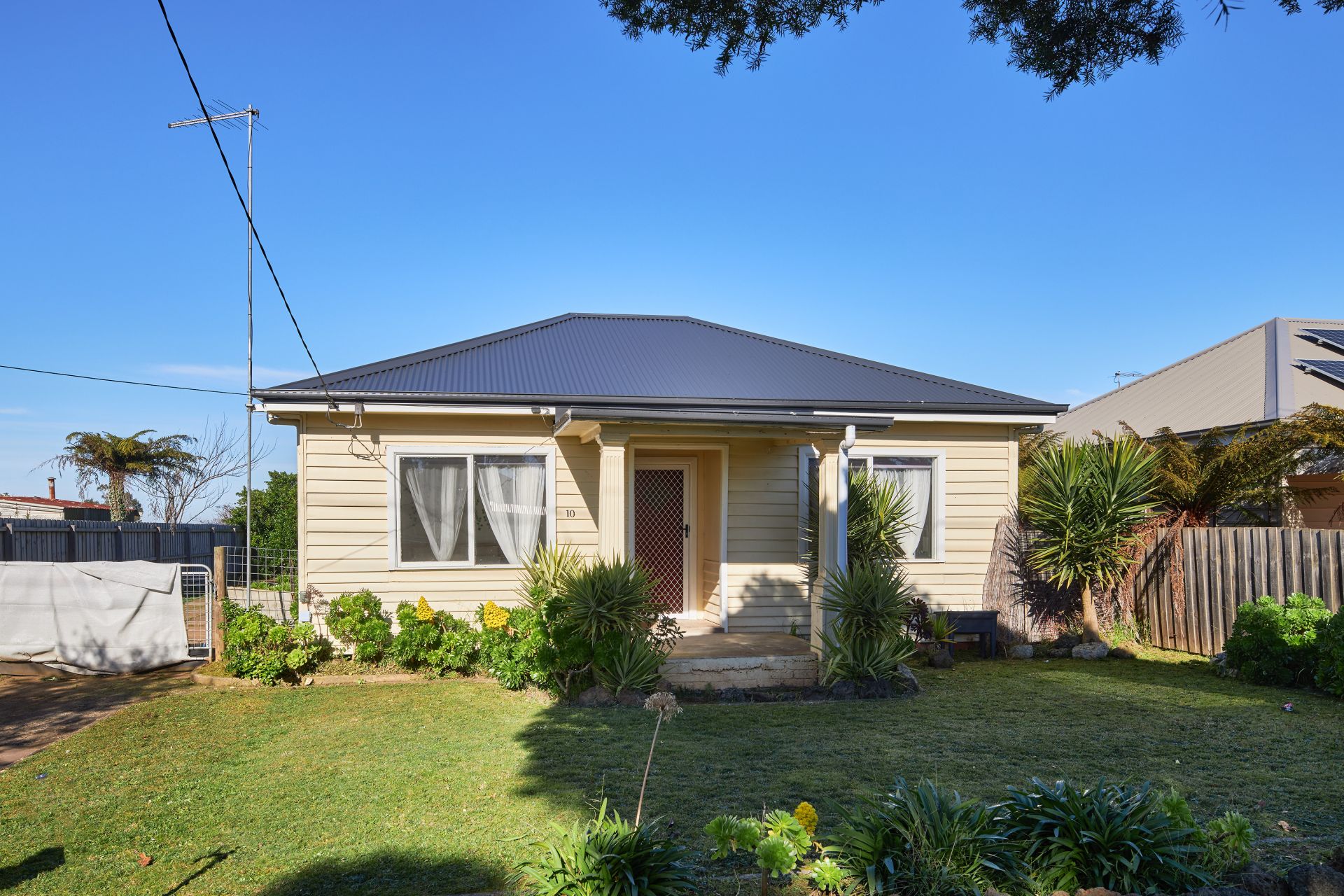 10 Fairchild Street, Drouin OBrien Real Estate