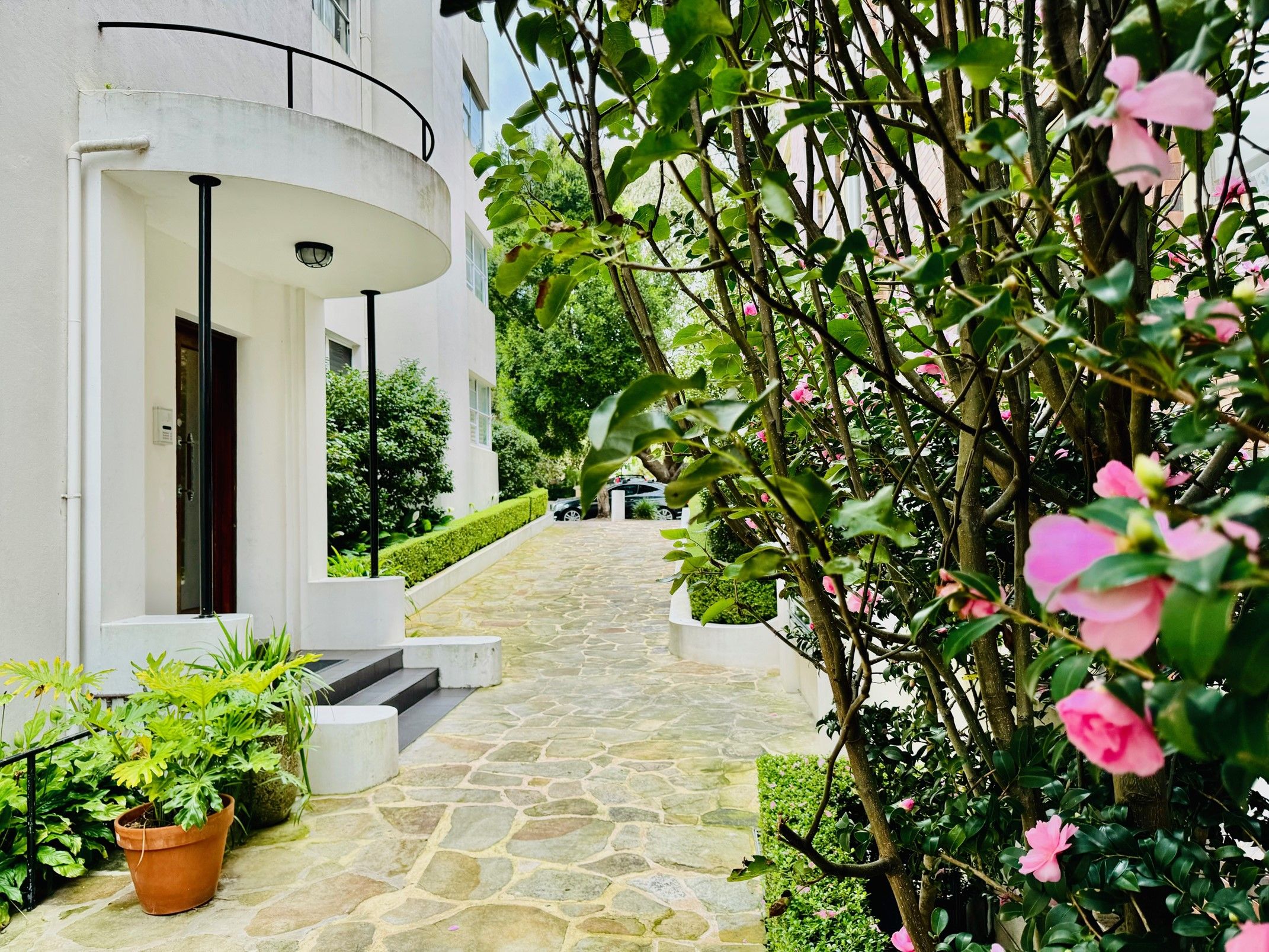 Real Estate For Sale 1/96 Elizabeth Bay Road Elizabeth Bay , NSW