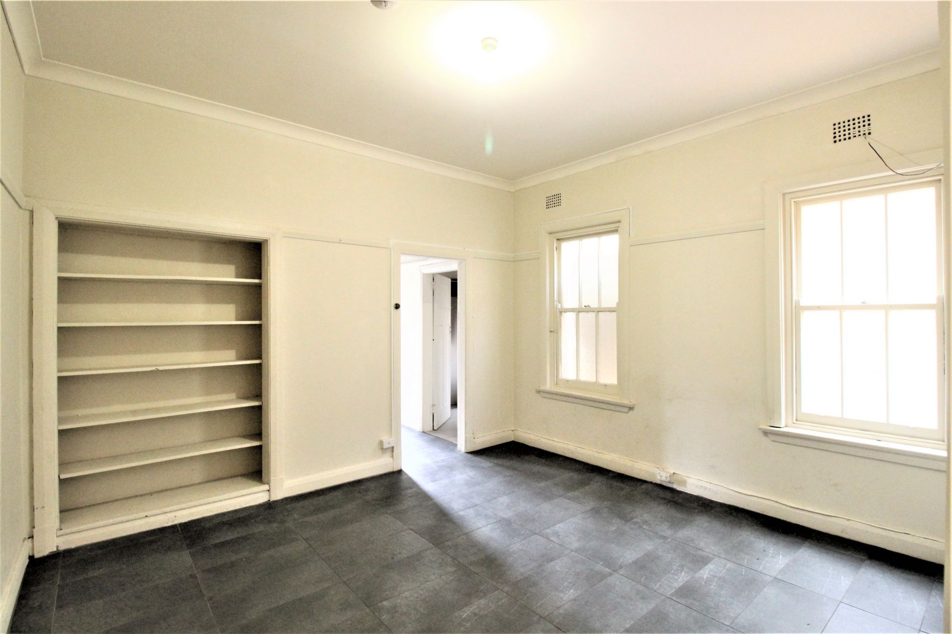 2/183B Forest Road, Hurstville Gunning Real Estate