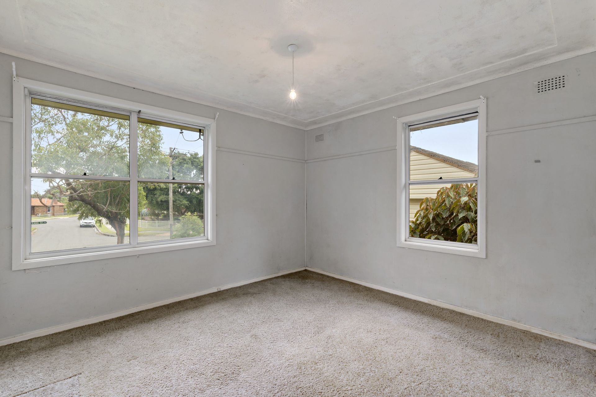 Real Estate For Sale 67 Oceana Street Narraweena , NSW