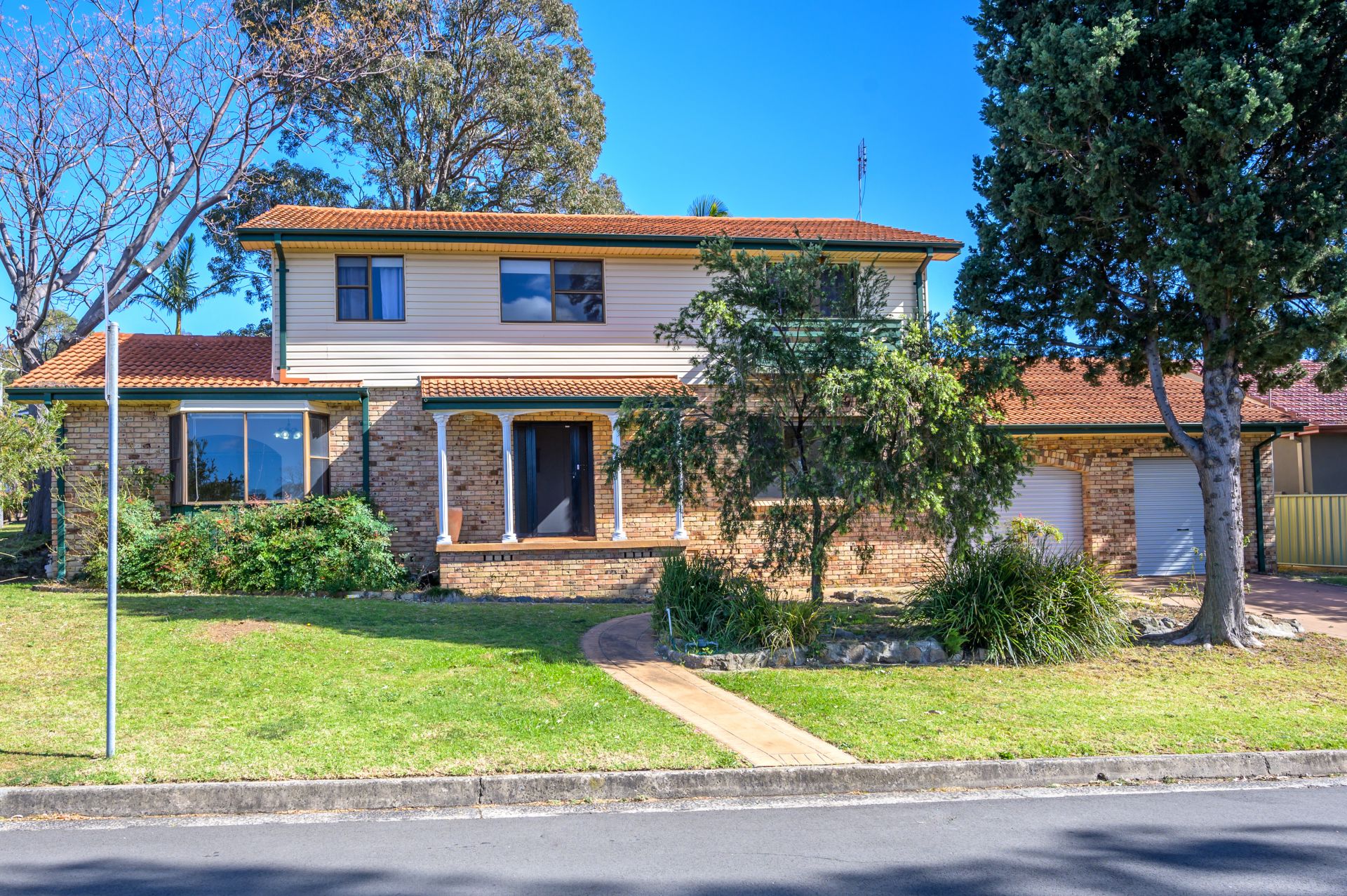 40 Simpson Parade, Albion Park First National Coast & Country Real Estate