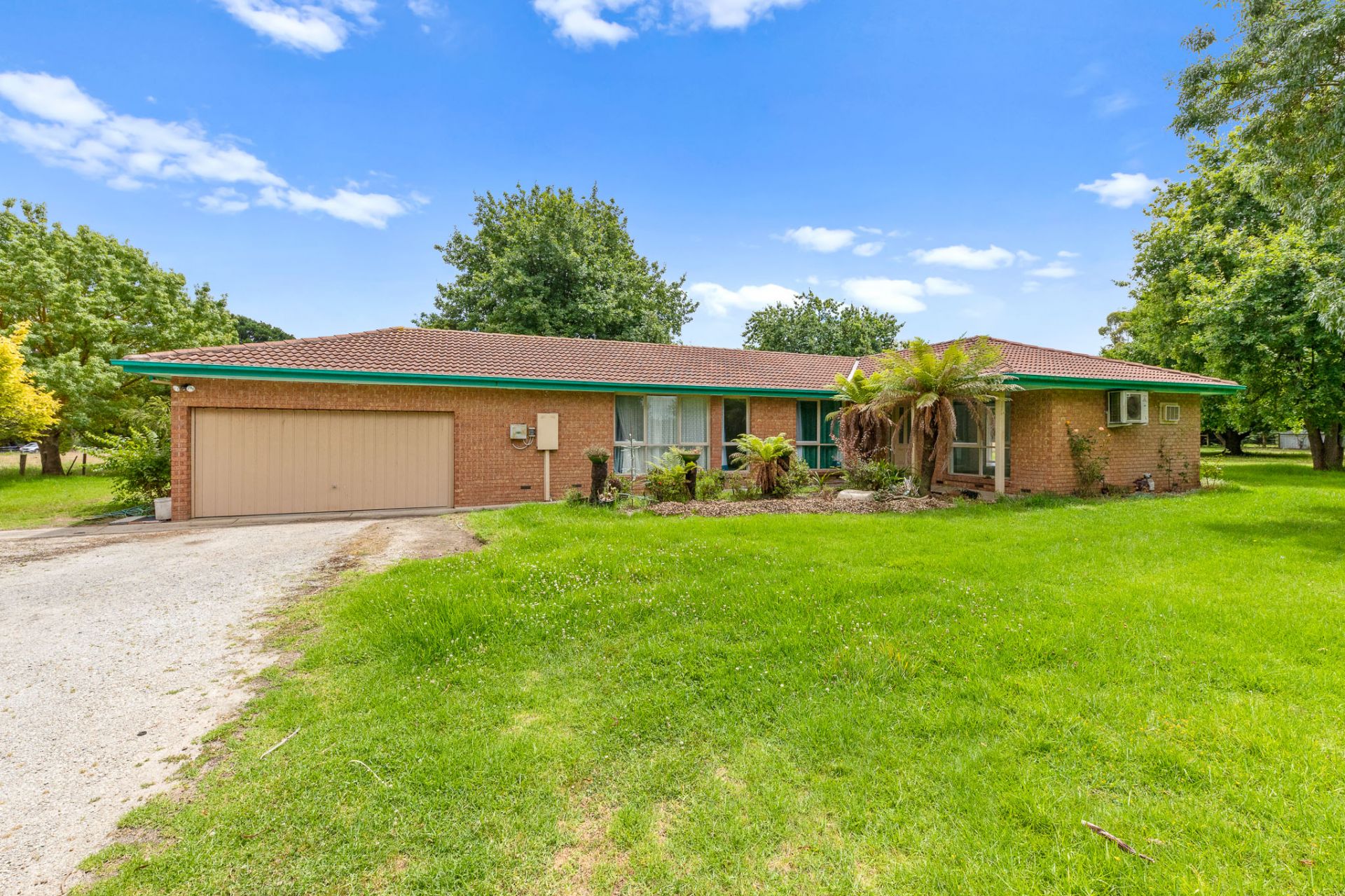 86 Jones Road, Tyabb OBrien Real Estate