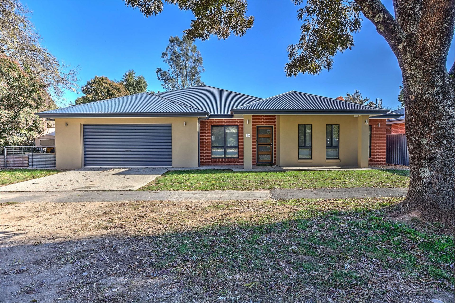 1A Bailey Street, Porepunkah Dickens Real Estate