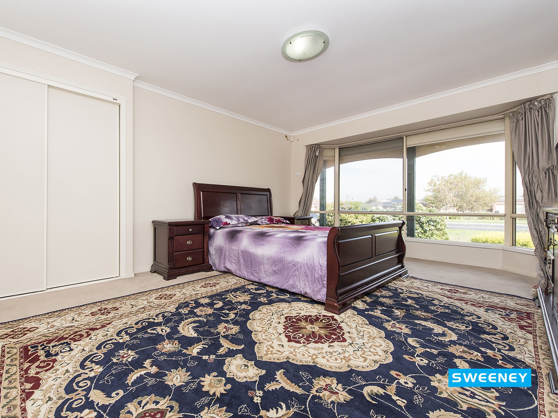 212 Westwood Drive, Burnside Sweeney Estate Agents