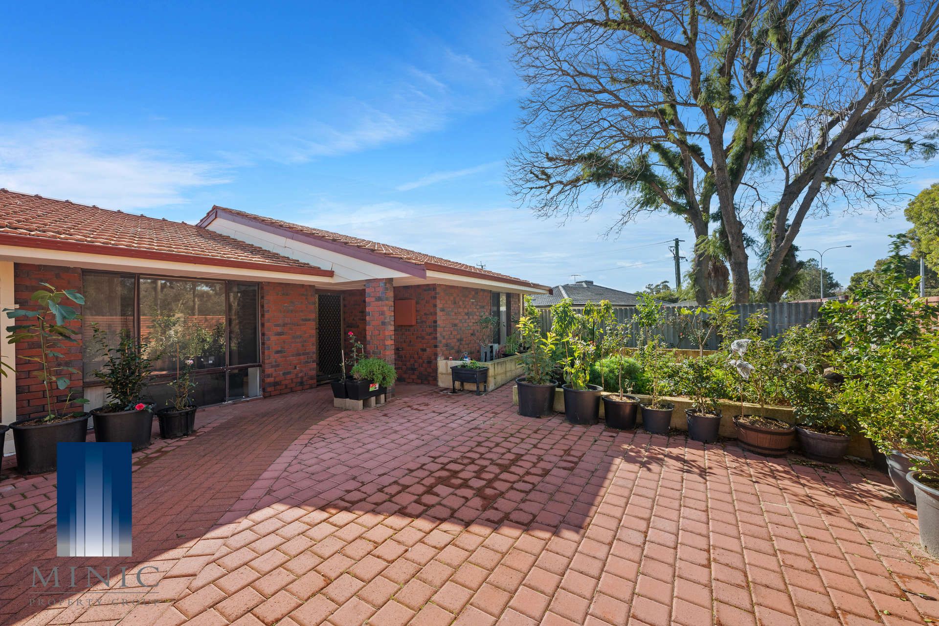 Real Estate For Sale 30 Burslem Drive Thornlie , WA