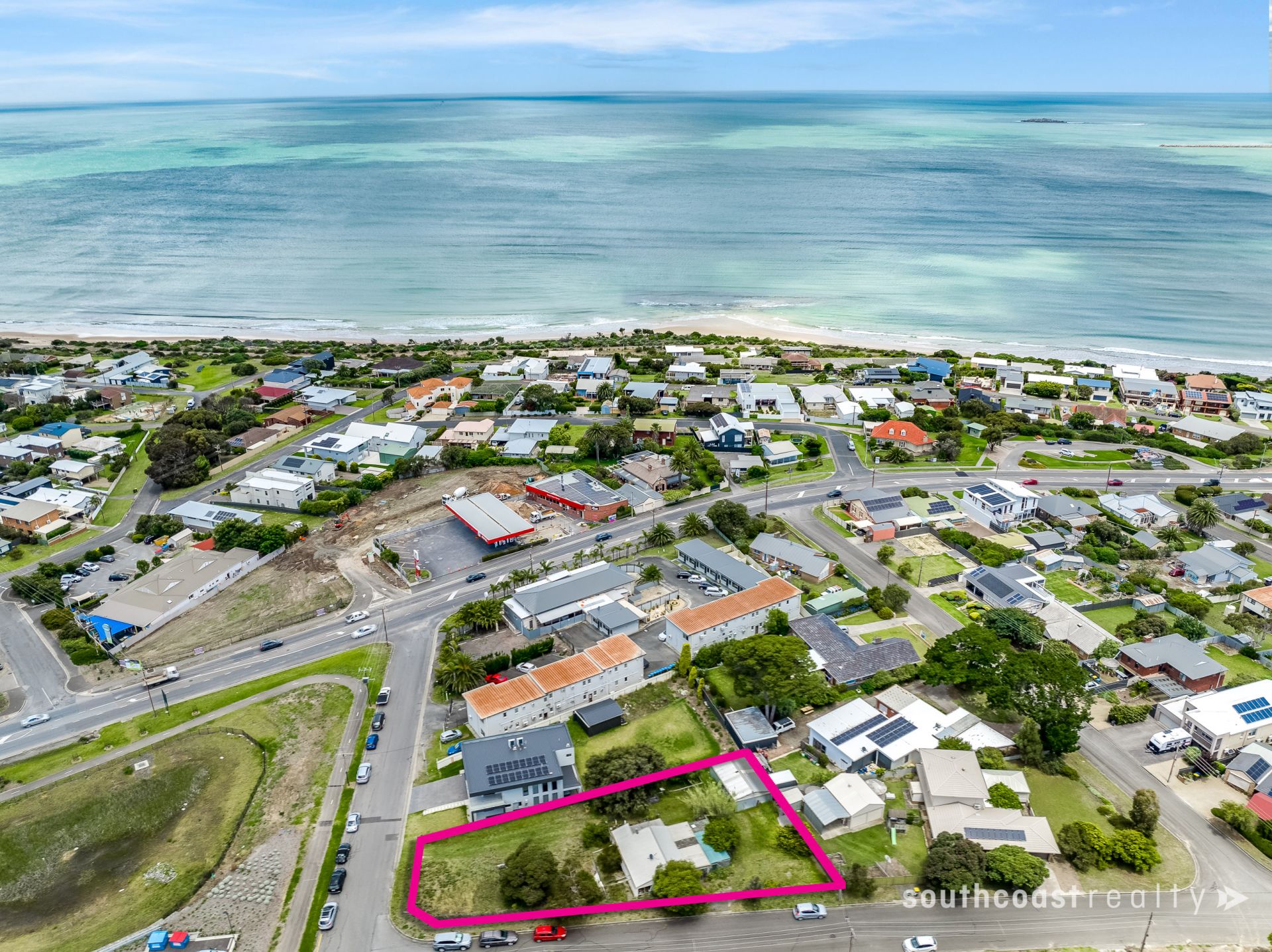 4 Dundalk Avenue, McCracken South Coast Realty