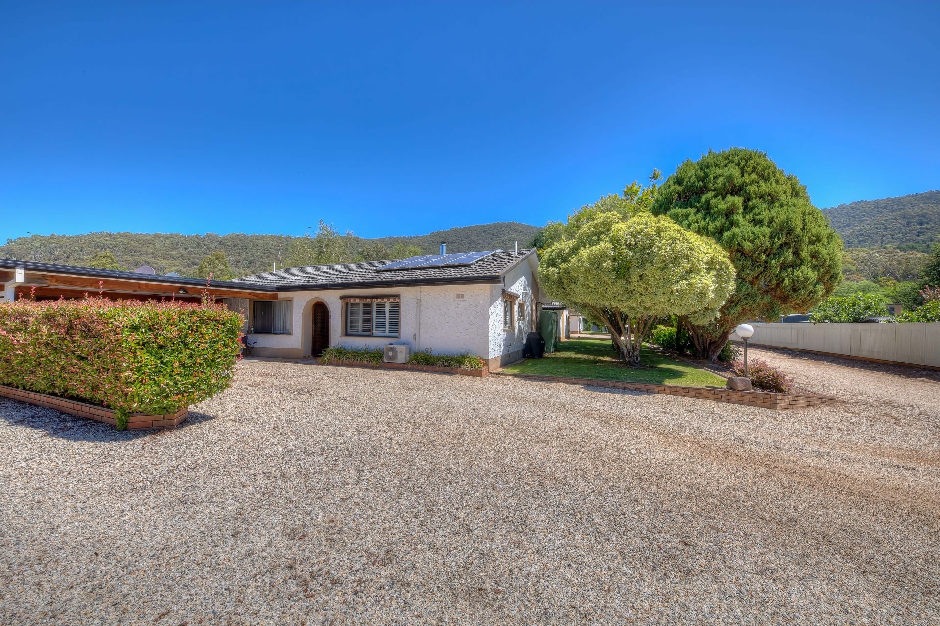 2/896 Great Alpine Road, Freeburgh Dickens Real Estate