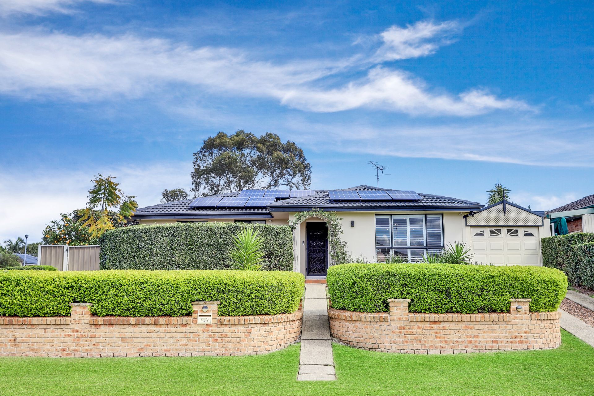 Real Estate For Lease 2 Smallwood Road Mcgraths Hill , NSW