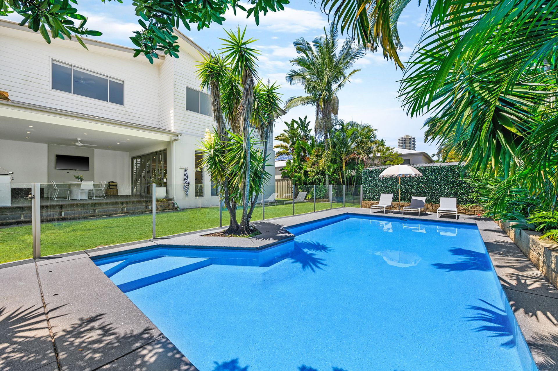 40 Banksia Broadway, Burleigh Heads Lacey West