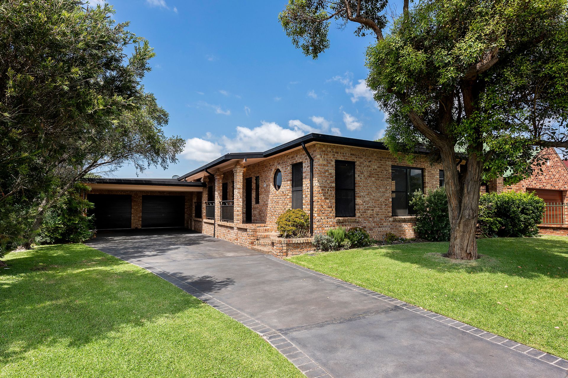 Real Estate For Sale 19 Dorrigo Avenue Woonona , NSW