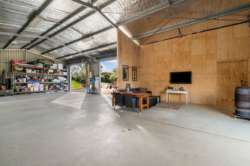 Real Estate For Sale 6 Parrot Drive Whittlesea , VIC