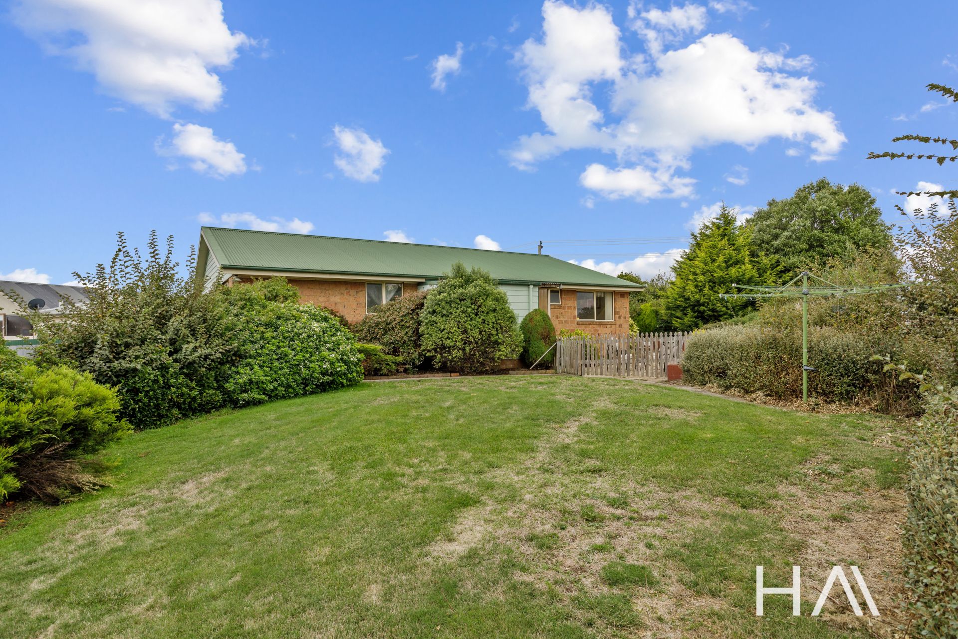 9 Church Street, Carrick Harrison Agents