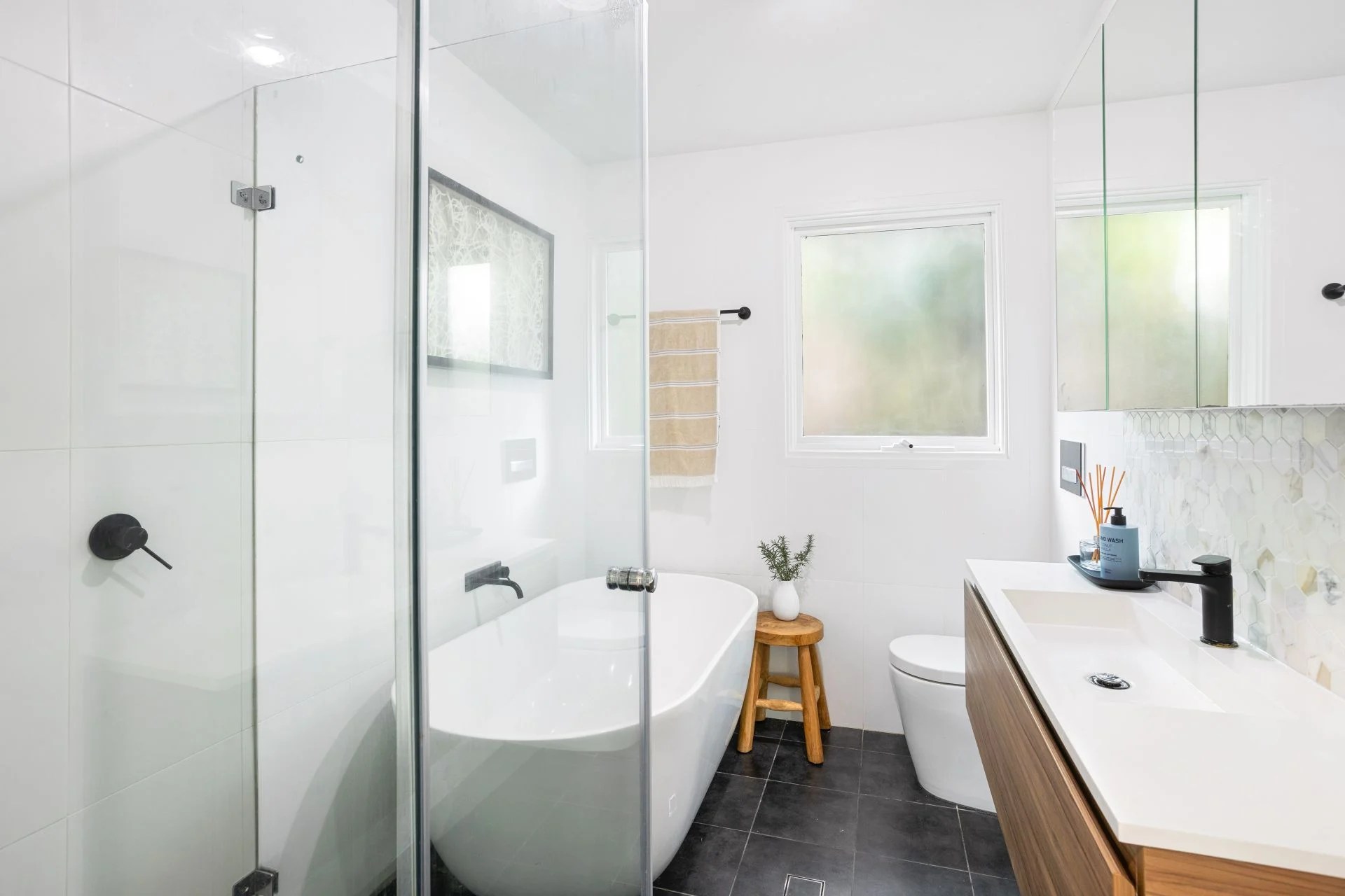 Real Estate For Sale 33 Wheatley Road Yarrawarrah , NSW