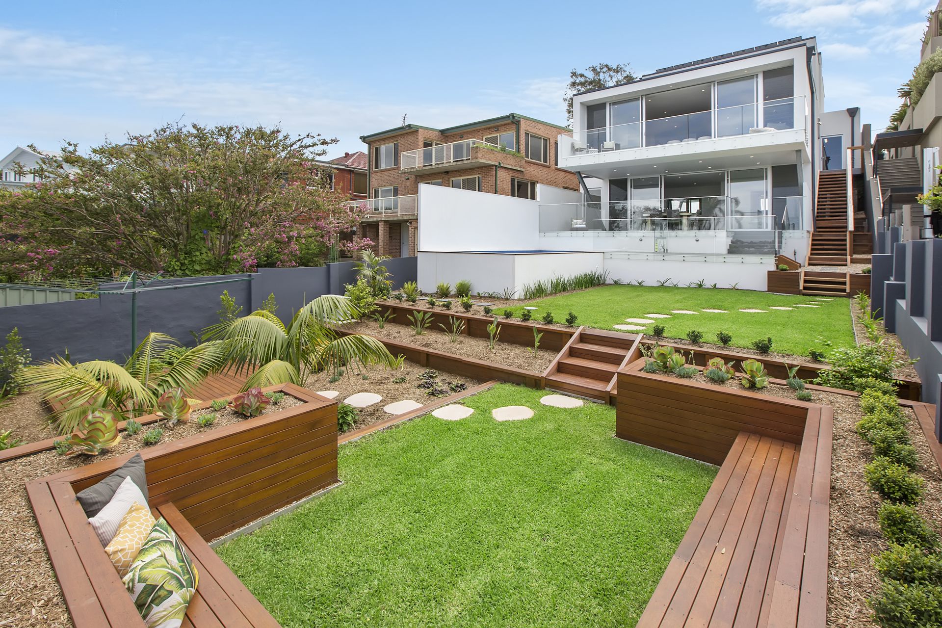 Real Estate For Sale 111 Headland Road North Curl Curl , NSW