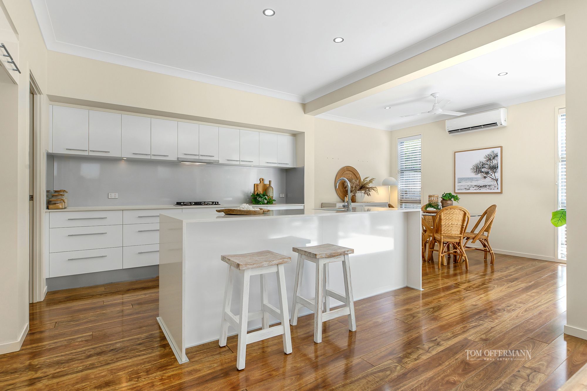 Real Estate For Sale 2/9 Lake Weyba Drive Noosaville , QLD