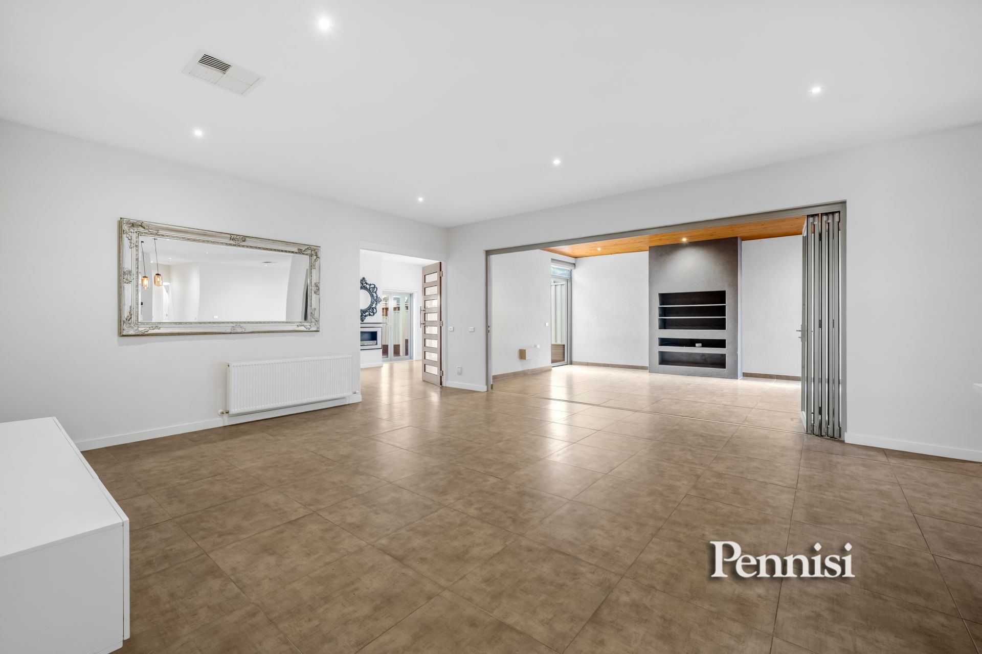 40 Threadneedle Street, Attwood Pennisi Real Estate