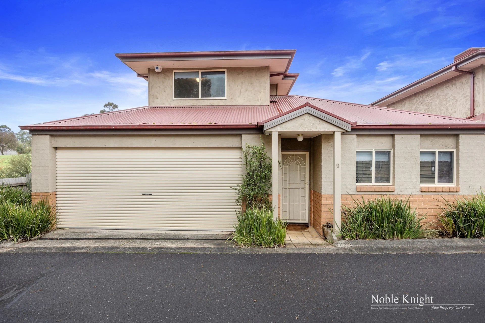 9/5155 Bell Street, Yarra Glen Noble Knight