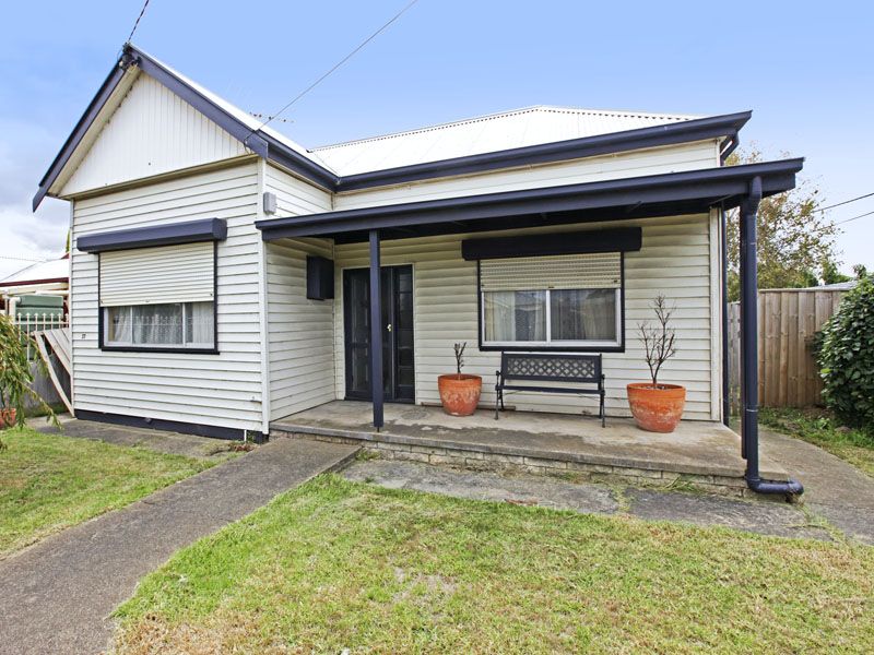 Real Estate For Sale 37a Townsend Road Whittington , VIC