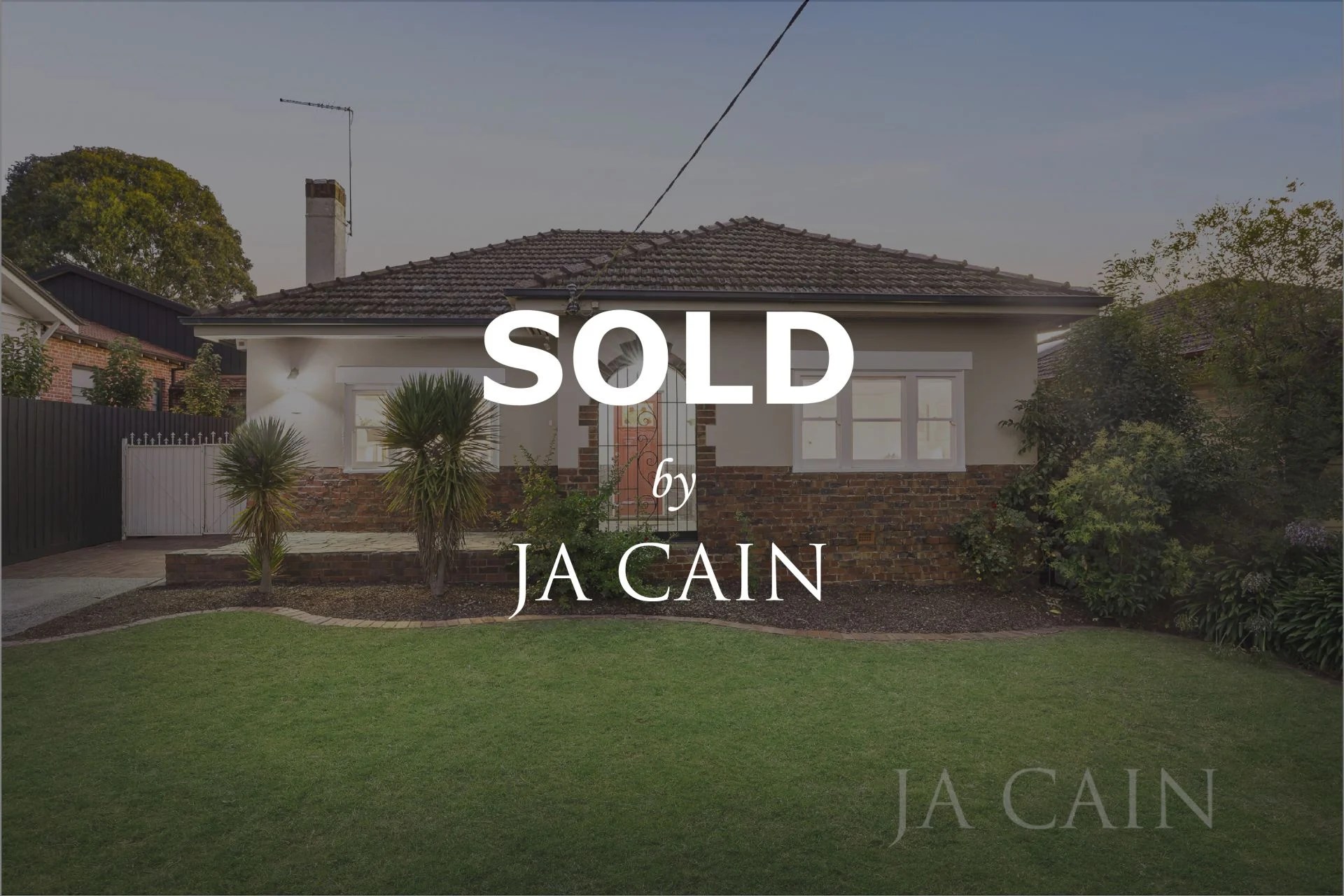 32 Milverton Street, Camberwell J A CAIN Real Estate