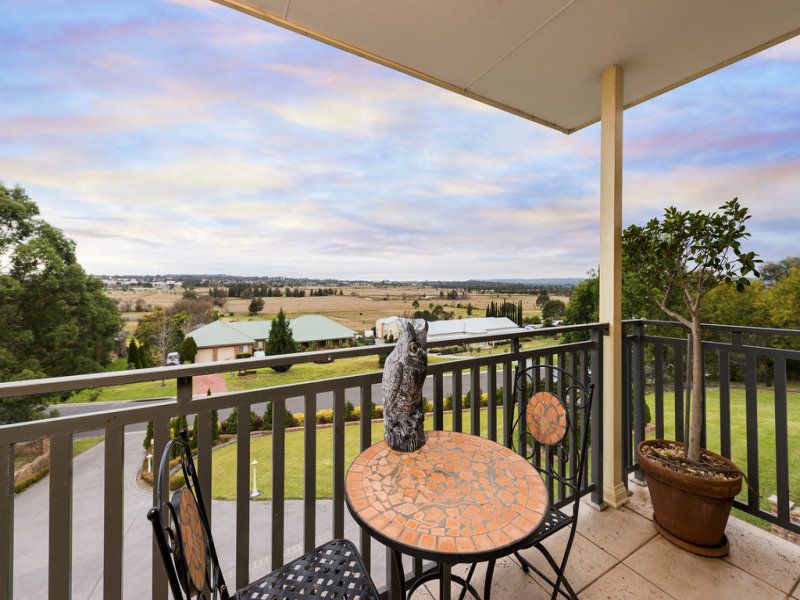 Real Estate For Sale 35 The Outlook Kirkham , NSW
