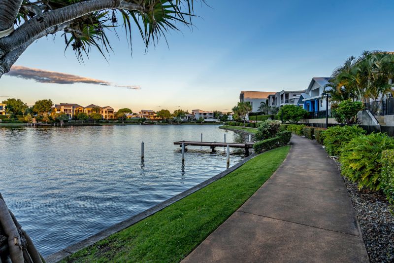 Real Estate For Sale 2/5021 Emerald Island Drive Carrara , QLD