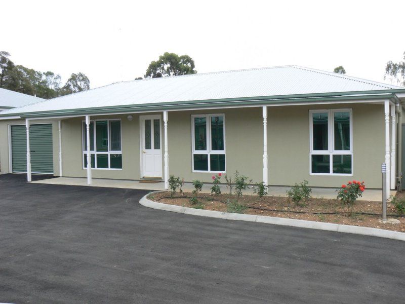 4/16A Emmett Street, Golden Square Luke Goggin Real Estate