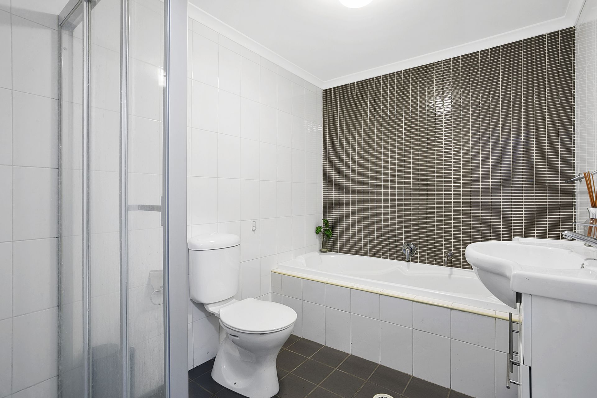 Real Estate For Sale 2/7375 Deakin Street Silverwater , NSW