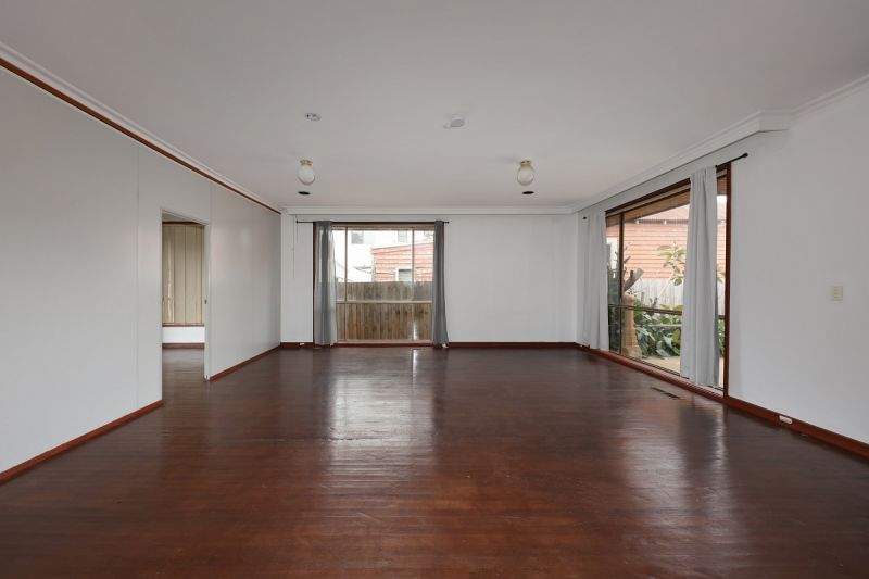 12 Kinross Avenue, Caulfield North OBrien Real Estate