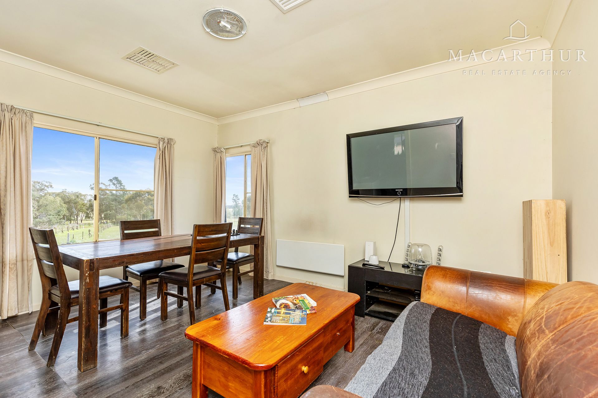 11 Devlin Street, Coolamon Macarthur Real Estate Agency