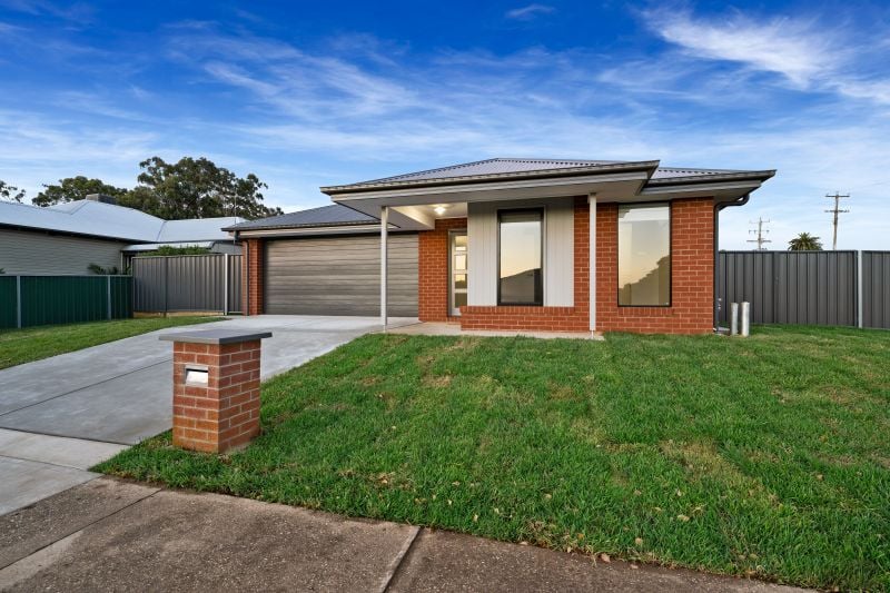 Real Estate For Sale 24 Birdwood Street Corowa , NSW