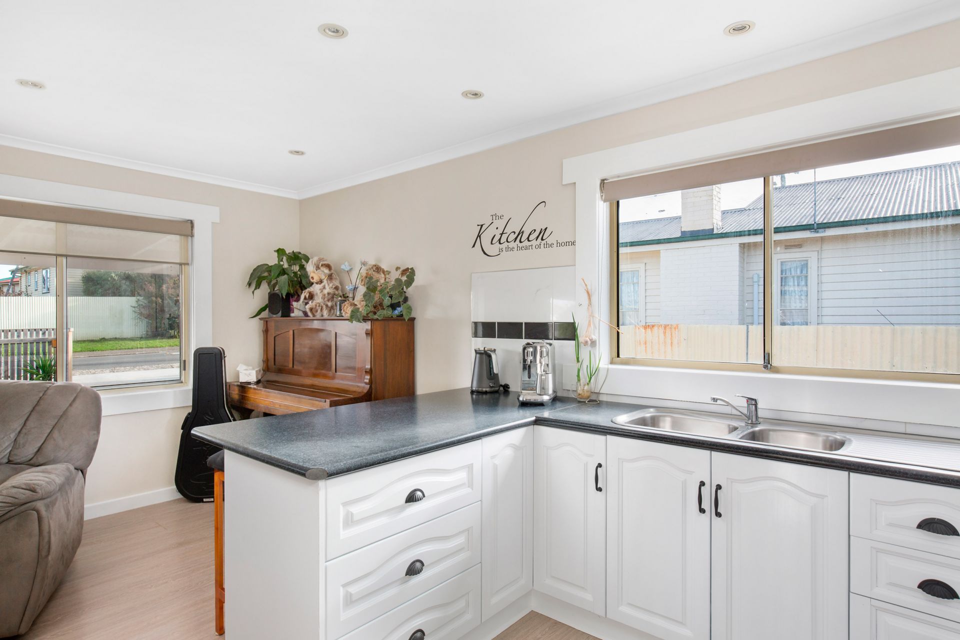 4 Treherne Street, MAYFIELD Living Here Launceston